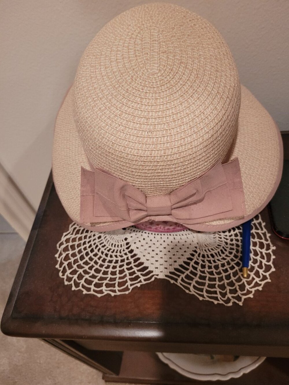 Women's straw hat